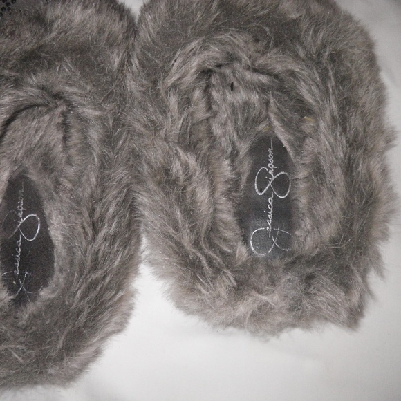 Jessica Simpson Slippers - Picture 4 of 8